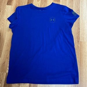 XL Under Armour tee